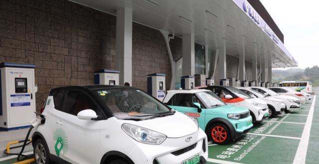 谁在买二手新能源汽车
